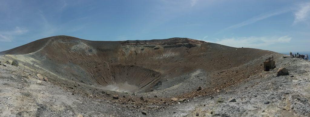 Vulcano Crater